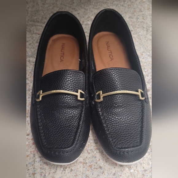 Nautica Black Ladies Loafer Size 8 - Picture 1 of 5